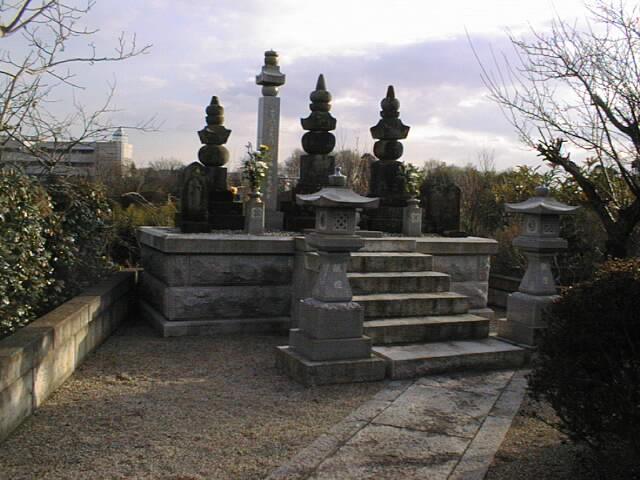 開基様の墓地